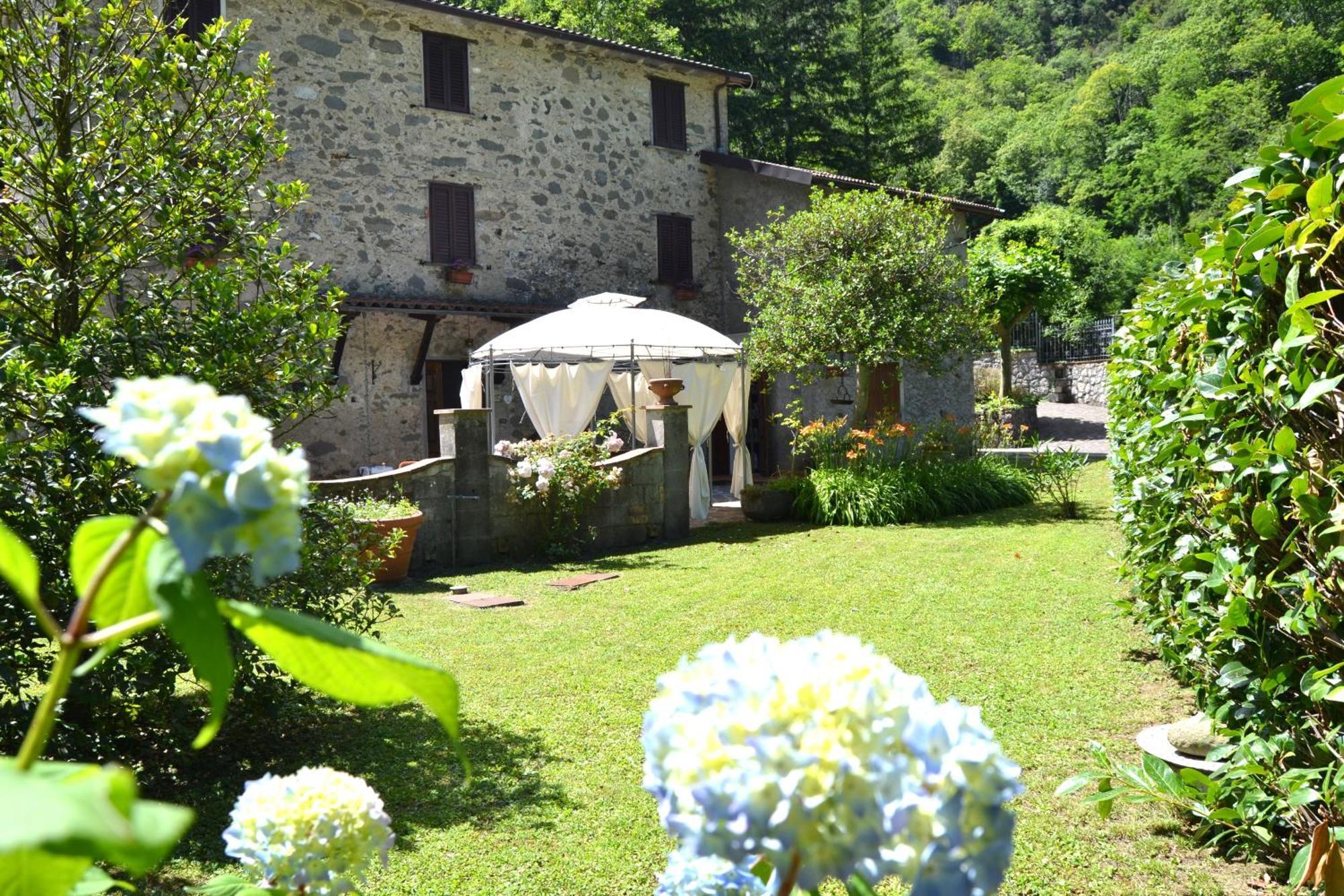 Casa Vacanze Il Boscaccio "Casa Massimo" Fornovolasco Εξωτερικό φωτογραφία